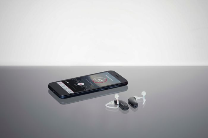 Smartphone and hearing aid