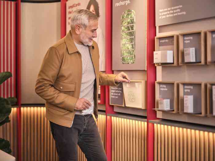 A man in an Amplifon clinic